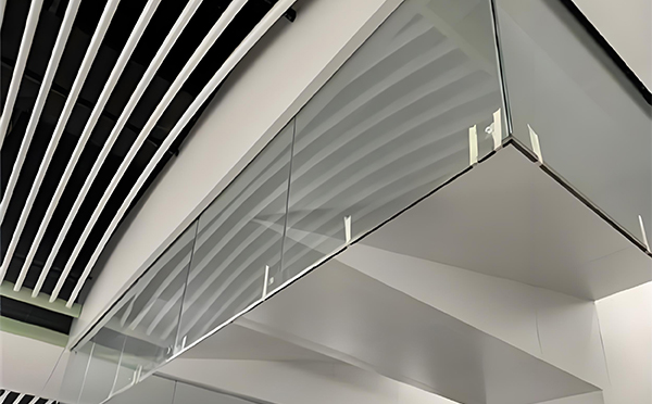 伽师玻璃挡烟垂壁