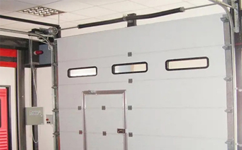 伽师工业提升门的安装方法