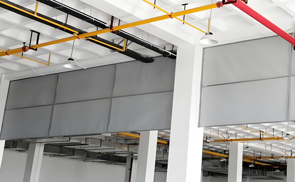 商场防烟分区常闭节点：伽师挡烟垂壁高度与控制器接线图解